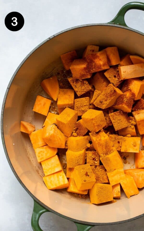 OnePot Sweet Potato and Chickpea Curry (only 5 minutes prep