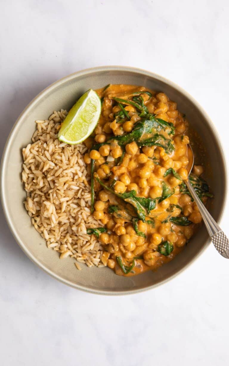 10 Minute Chickpea And Spinach Curry - Healthy Living James