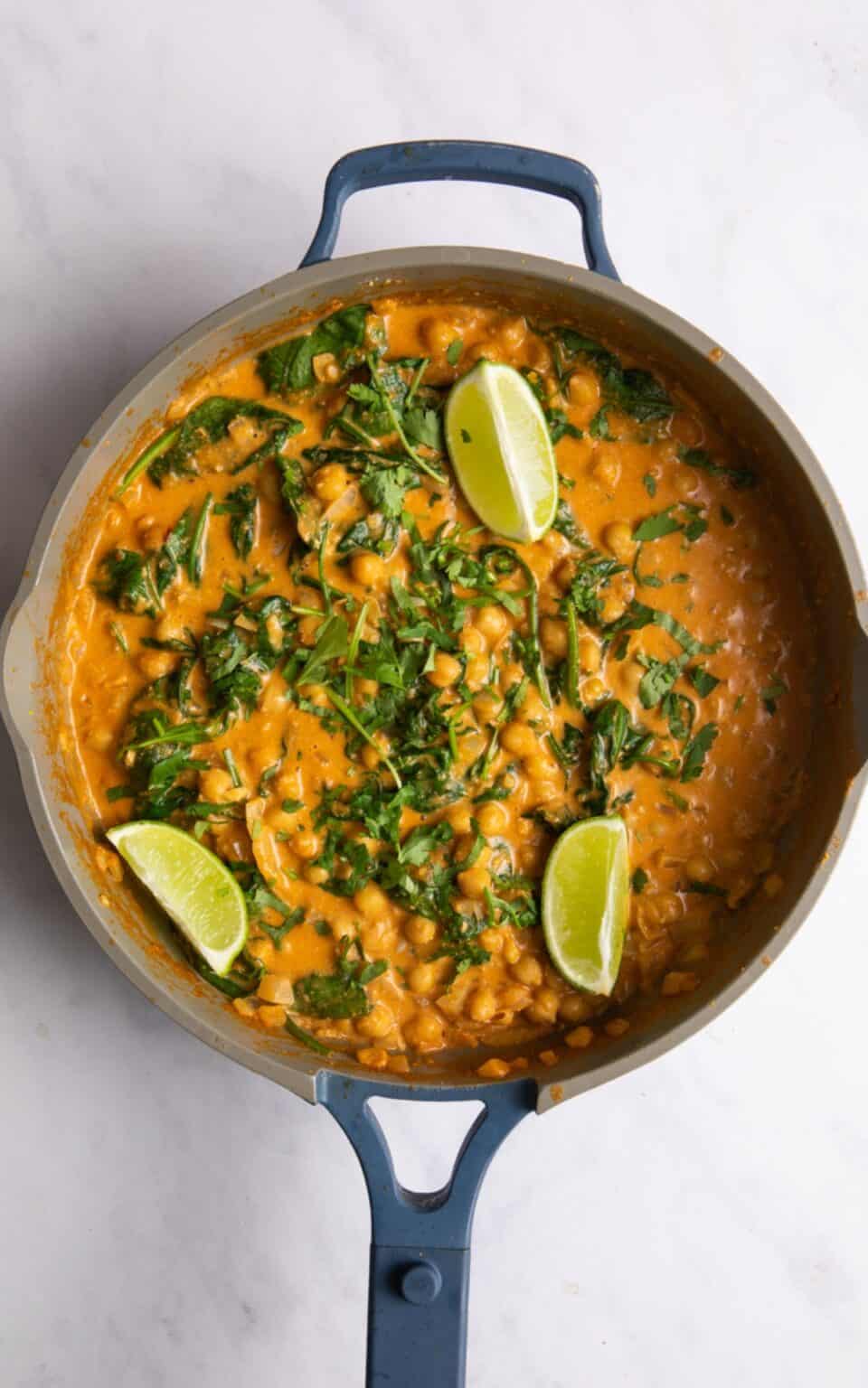 10 Minute Chickpea And Spinach Curry Healthy Living James